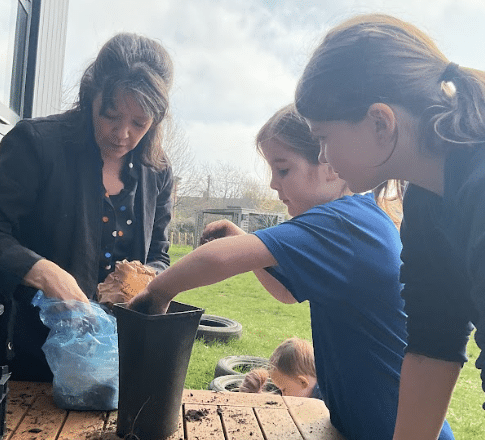 Eco Team get planting
